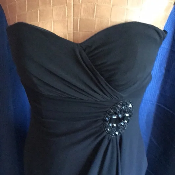 Last chance! Strapless black dress- White House Black Market brand Ladies size 0 - Picture 5 of 11